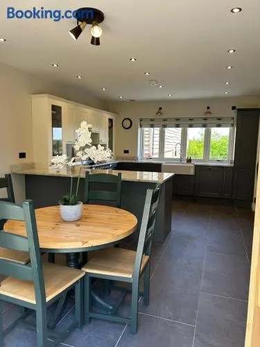 Fallow View - Luxury Countryside Cottage - Image 1
