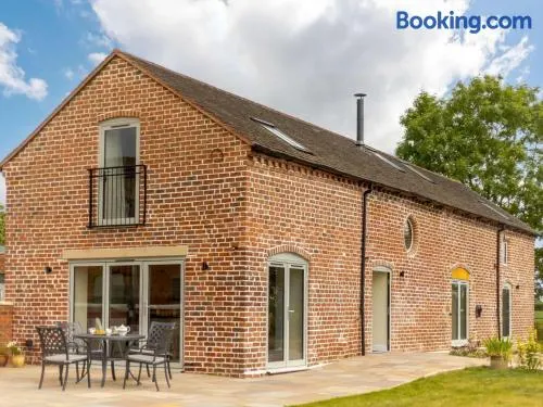 3 Bed in Whitchurch oc-88915 - Image 1
