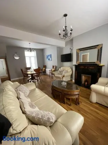 Haven House - Image 1