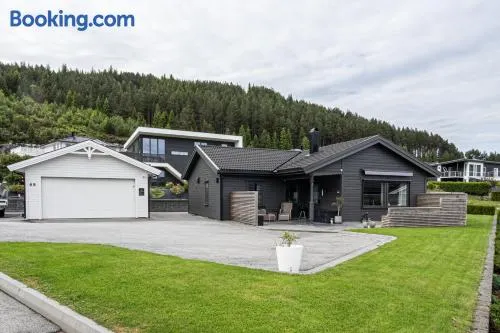 Family home with three bedrooms In Ålesund - Image 1