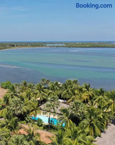 The Rascals Kite Resort - Image 1