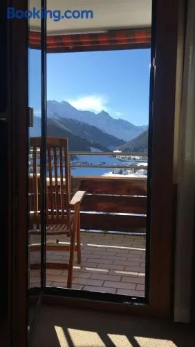 Spectacular View & Central Location in Davos - Image 1