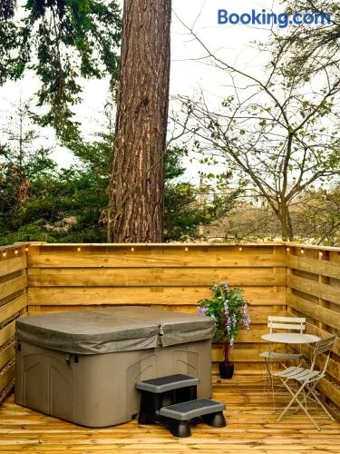 Boann 5 - Hot Tub-Hunting Tower Lodges-Luxury-Families-Romantic - Image 1