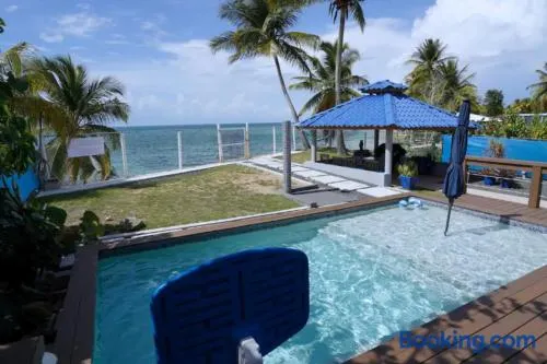 Villa Vacacional frente al mar en Puerto Rico - Image 1