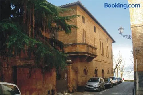 Porta Vivaria Orvieto- Private Parking - Image 1