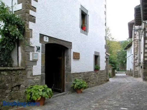 Apartamentos Pistolo - Image 1