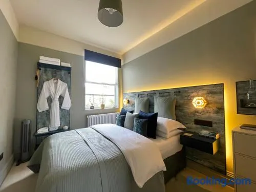 Cosy Room In homestay - Image 1