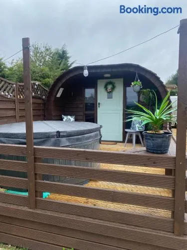 Crabmill glamping bewdley - Image 1
