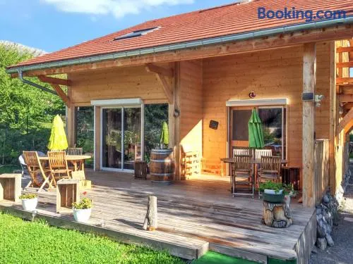 Maison de campagne à Gap avec vue sur la montagne. - Image 1