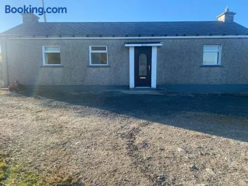Sea View Cottage - Image 1