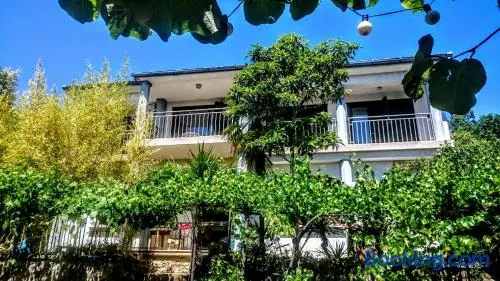 StressFree Villa - Image 1