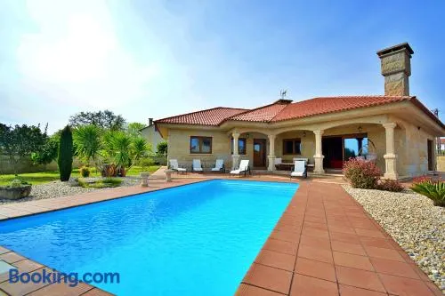 GALIHOST - Villa con piscina en Cambados - Image 1