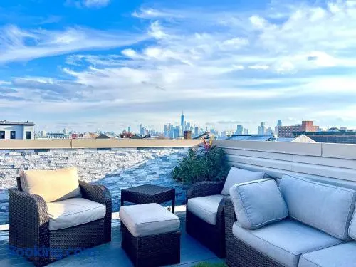 Charles Peak Condo - JC Heights - Image 1