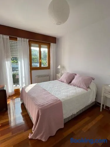 El jardín de Max, apartamento céntrico con jardín privado y parking - Image 1