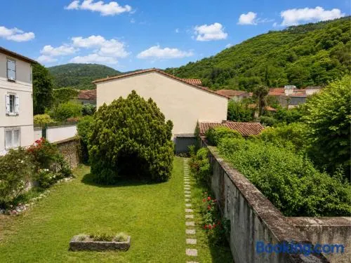 La Mazemat, Spacieux, jardin et vue montagne - Image 1