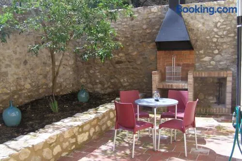 Apartamentos Bergantes - Image 1