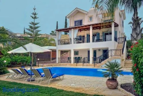 Sandy Beach Villa - Image 1