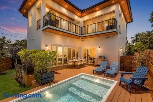 Luxury 4 Bedroom Oasis with Pool Minutes to Downtown - Image 1