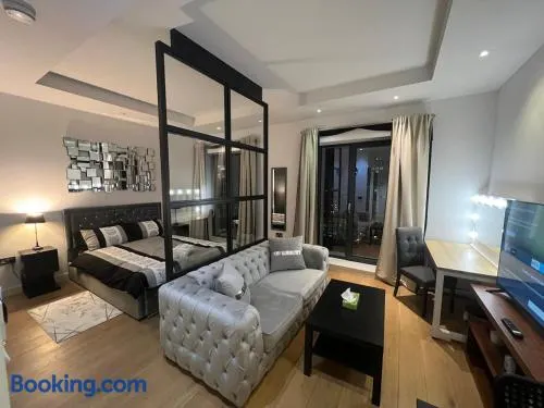 Luxury Apartment in the Exclusive The City Island - Image 1