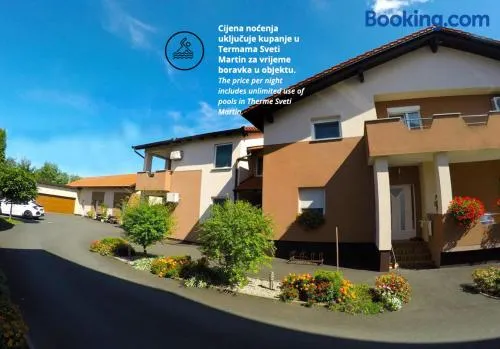 Apartments and Rooms Rea - Image 1
