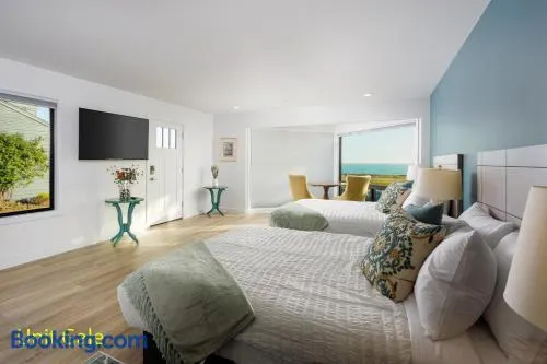 Windrush Inn - Cambria - Image 1