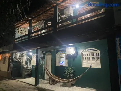 Casa c 3 Suítes 4 banheiros 4 quartos climatizados a passos da Praia, Centro e comércios - Image 1