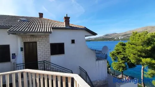 Seaview & Beachfront Apartments Jakov - Image 1