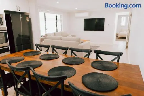 Ideal for workers, families, and group bookings - Image 1