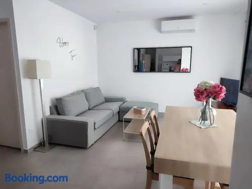 Charmante maison avec piscine privée à Apt - Image 1