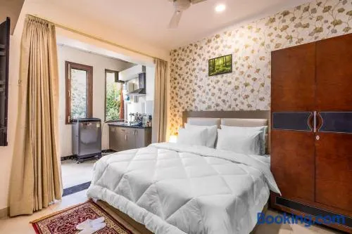 Calm Living in the City - Image 1