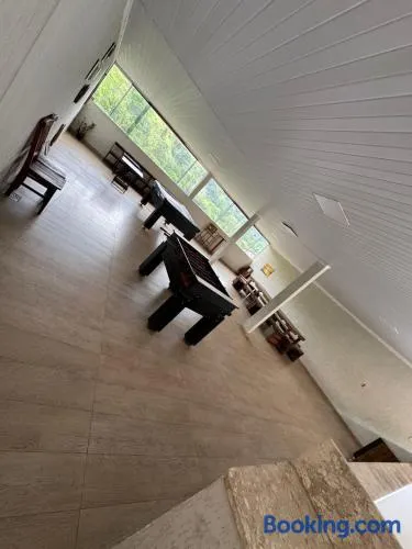 Ótima casa para festas, descanso e família - Image 1