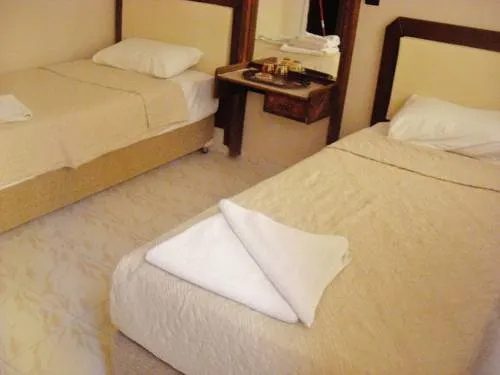 Ladies Beach Hotel - Image 1
