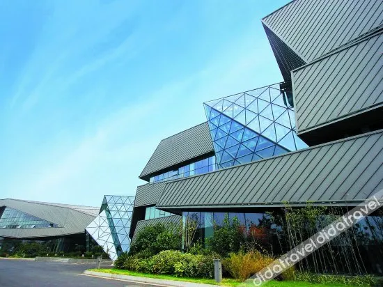 Punk Ballet Ins Hotel (Changzhou Dinosaur Park) - Image 1