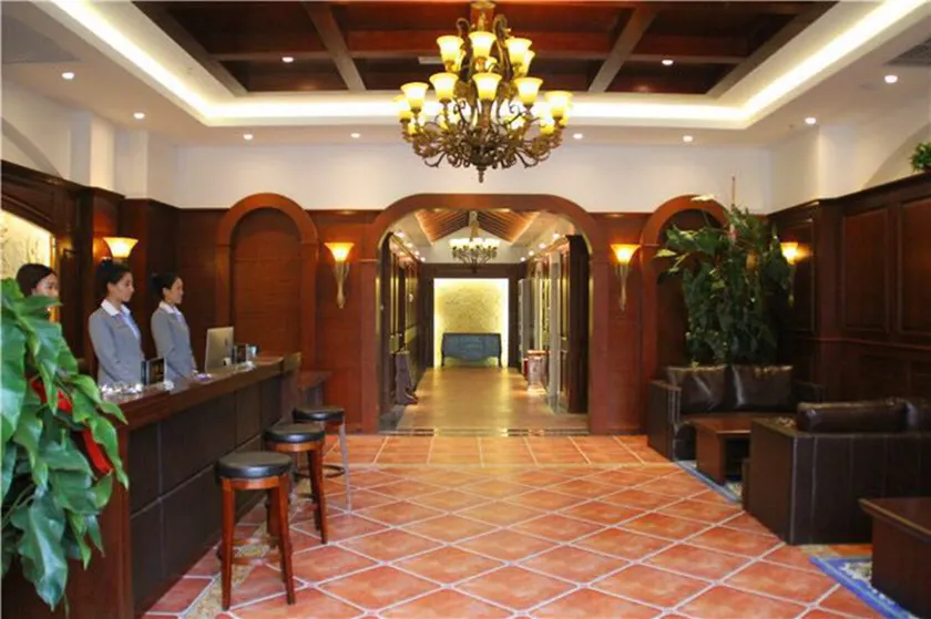 Pingliang Xida Holiday Hotel (South Gate Night Market Liuhu Park) - Image 1