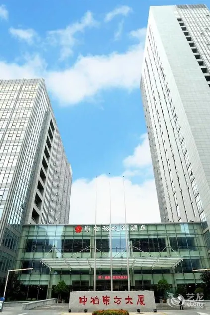 Beris Media Hotel - Image 1