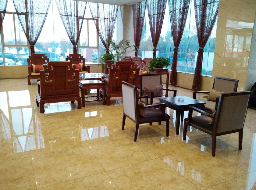 Phoenix Hotel - Image 1