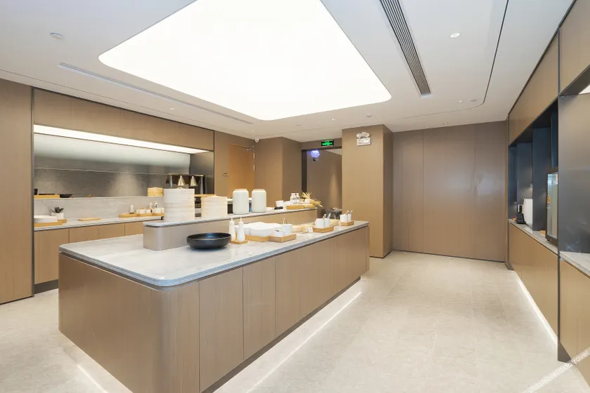 Ji Hotel Shenzhen Bao'an International Airport - Image 1