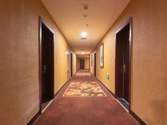 Wenyu Hotel - Image 1