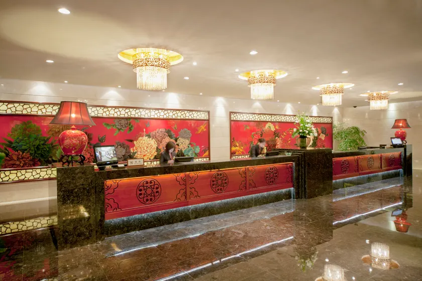Yixing Grand Hotel - Image 1