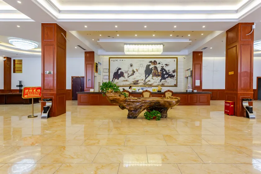 Yaopeng Hotel - Image 1