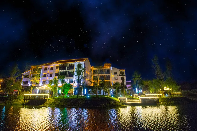 Baoding Resort Hotel (Xitang Ancient Town Branch) - Image 1