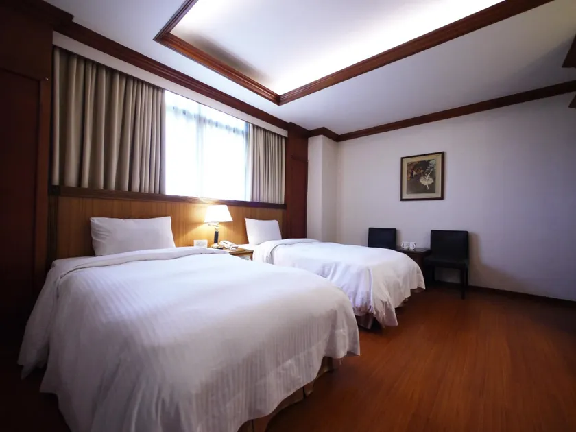 Emperor Hotel - Image 1