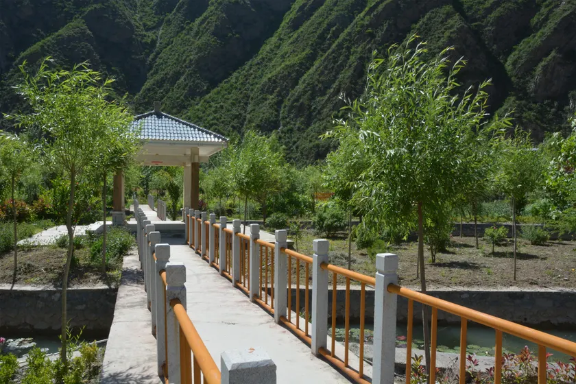 Yujing Hotel - Image 1