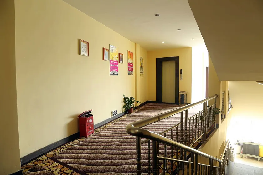 Junjia Business Hotel Shaoshan Branch - Image 1
