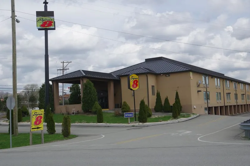 Baymont Inn & Suites Somerset - Image 1