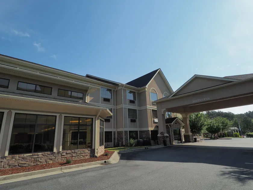 Country Inn & Suites By Radisson, Canton, Ga - Image 1