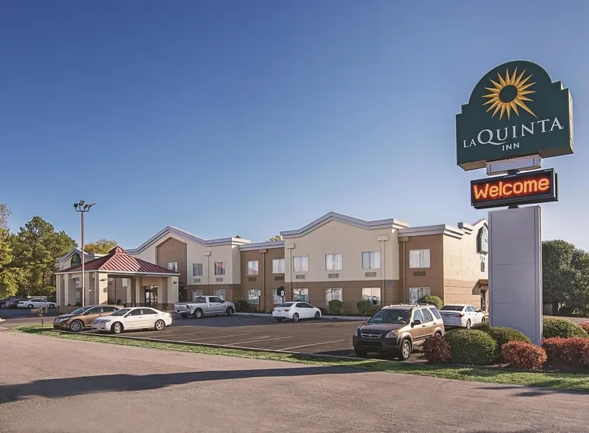 MainStay Suites Decatur River City - Image 1