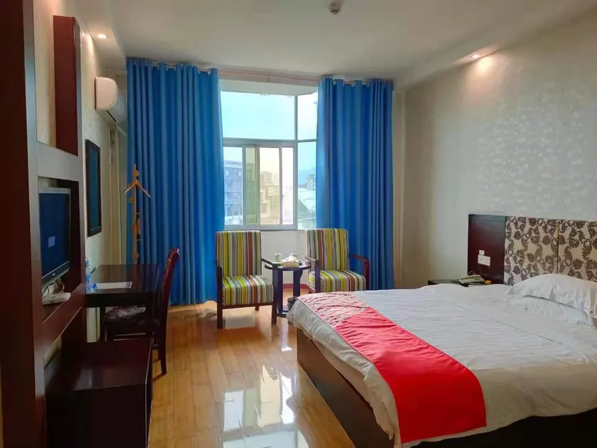 Xiajiang Yusi Hotel - Image 1