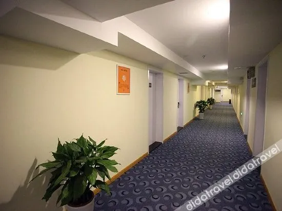 7 Days Inn (Wuxi People's Hospital Metro Station) - Image 1