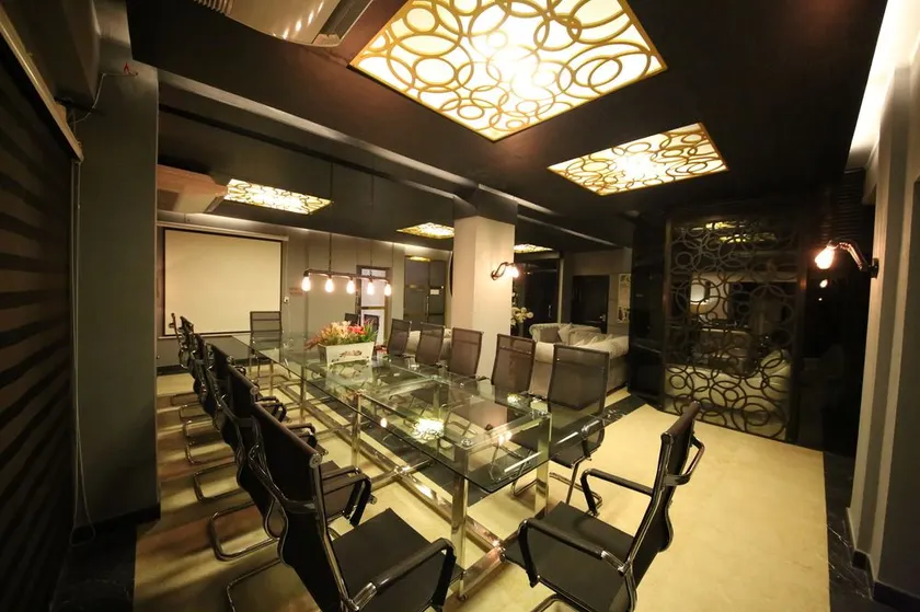 Monsoon Inn - Image 1